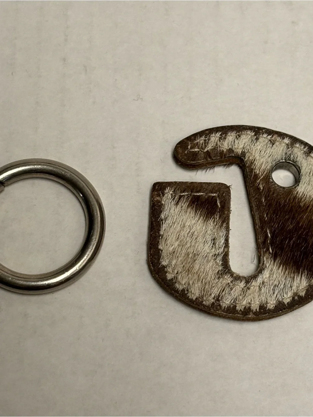 GALLERY DEPT. Brown Exotic G Patch Keychain With Silver Carabiner